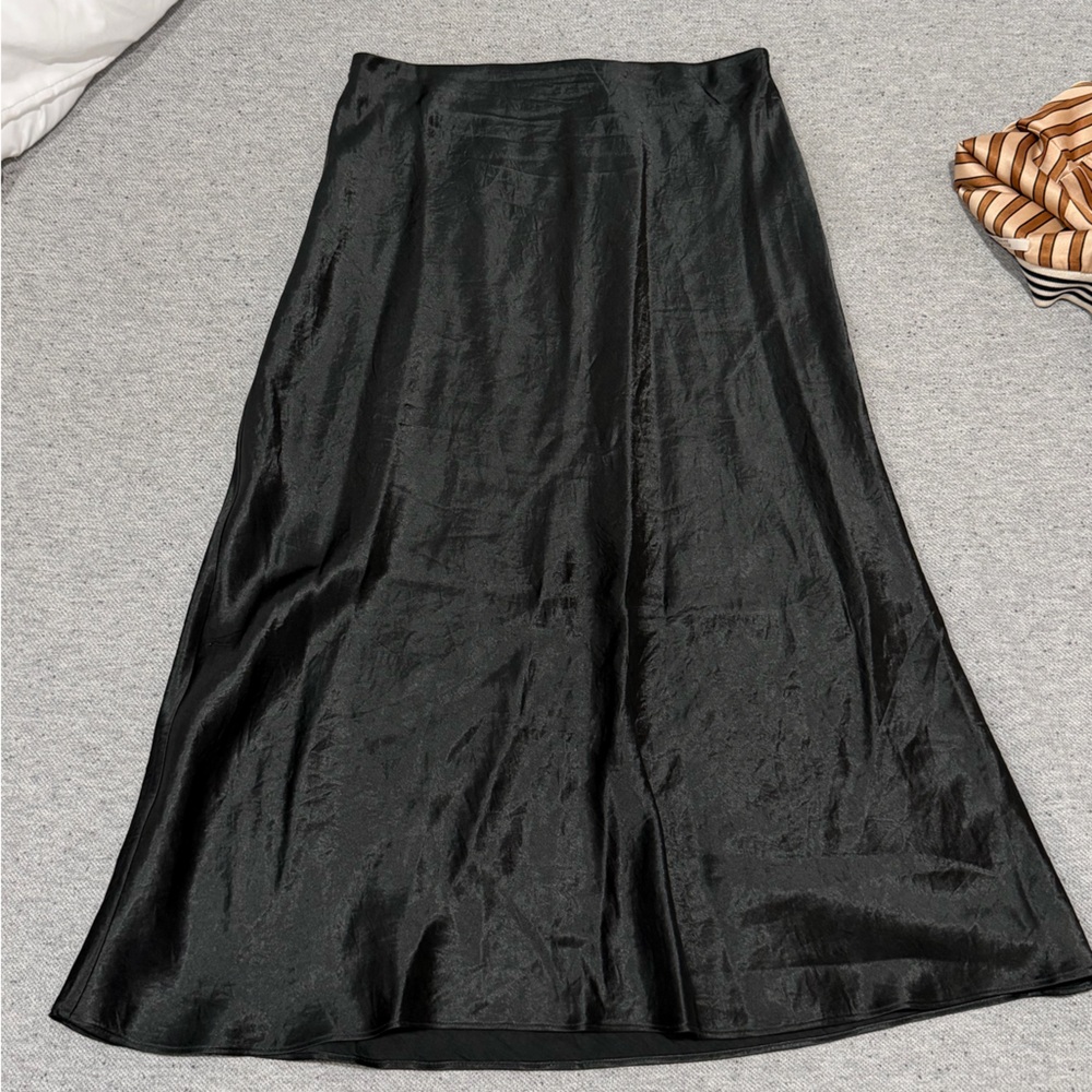 Babaton Classic Black A-Line Skirt (midi)